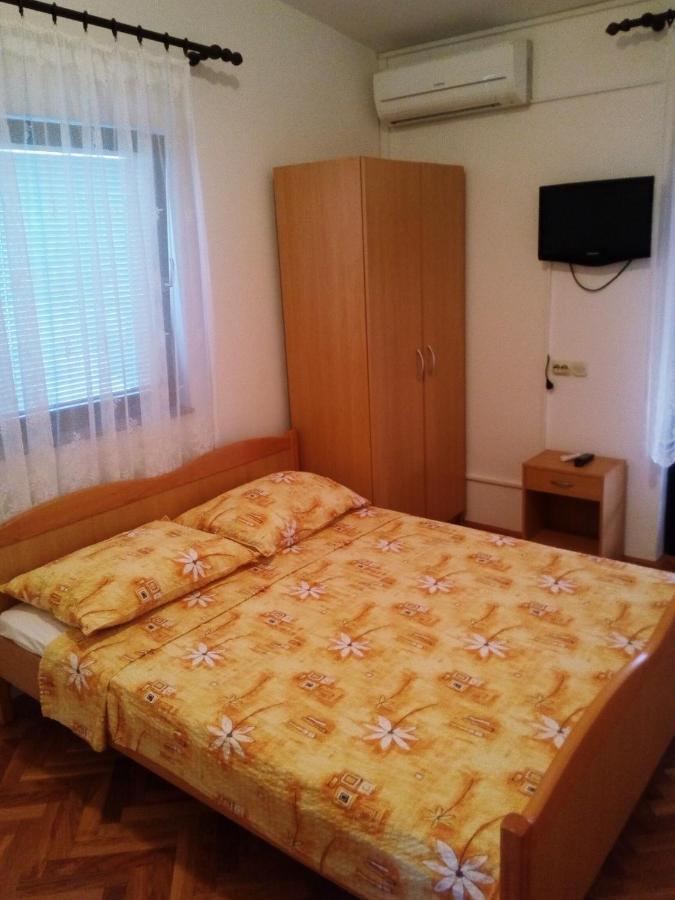 Apartamento Maslina Vir Exterior foto