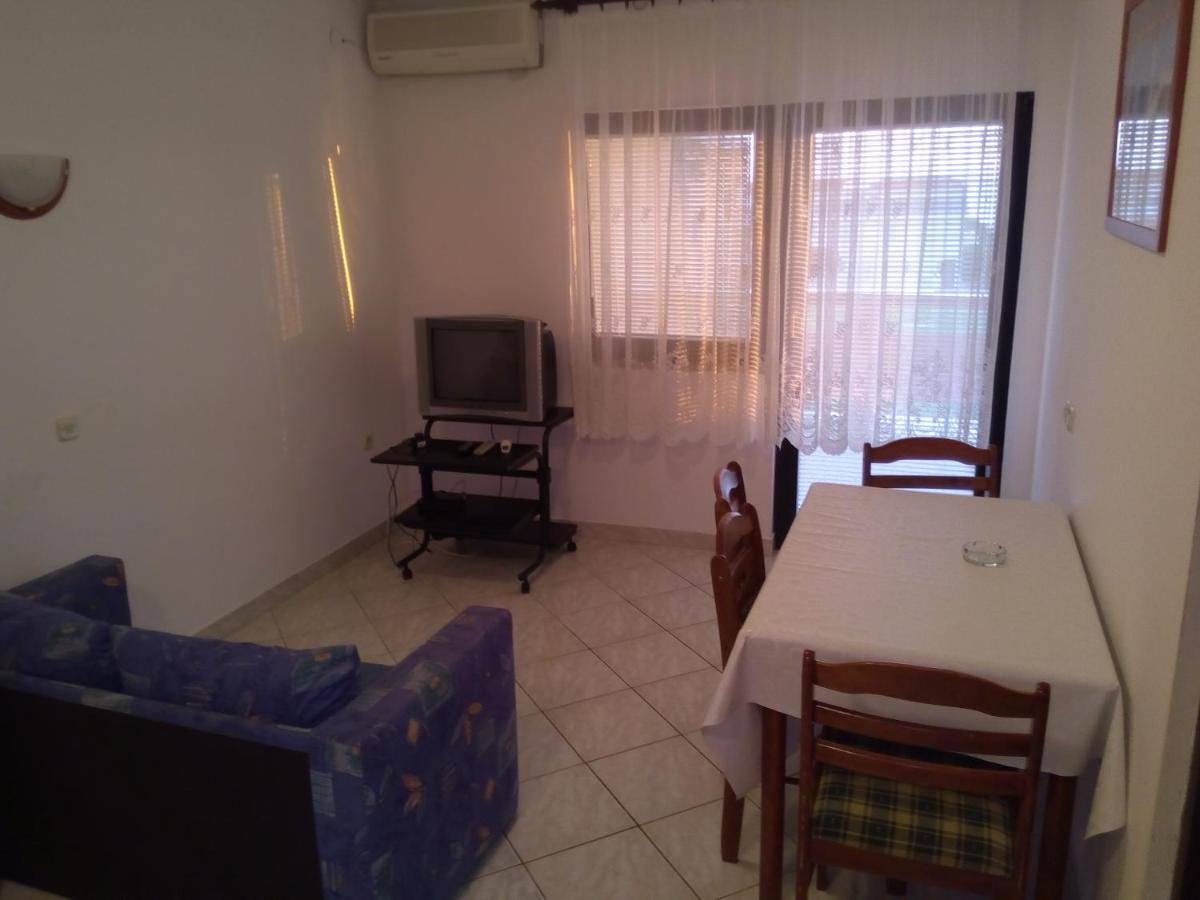Apartamento Maslina Vir Exterior foto