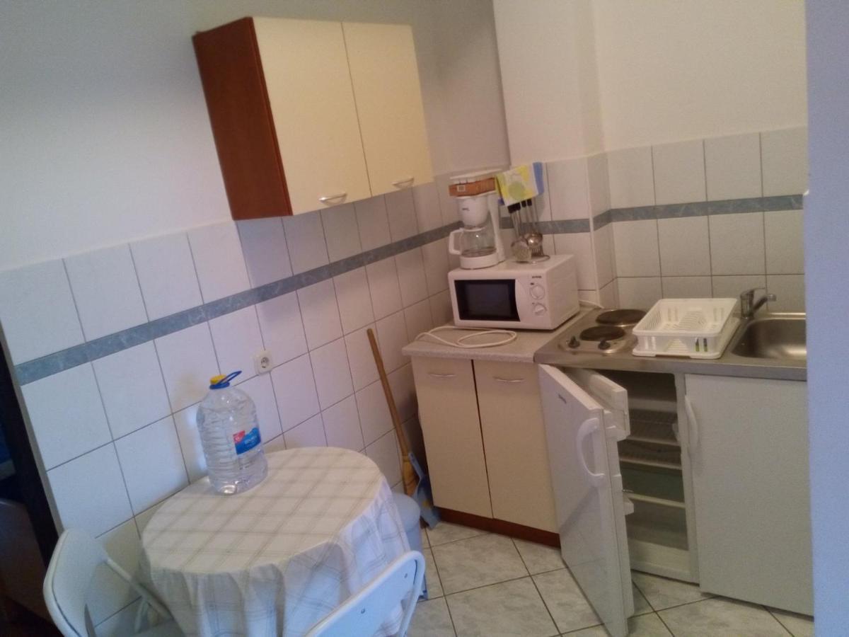 Apartamento Maslina Vir Exterior foto