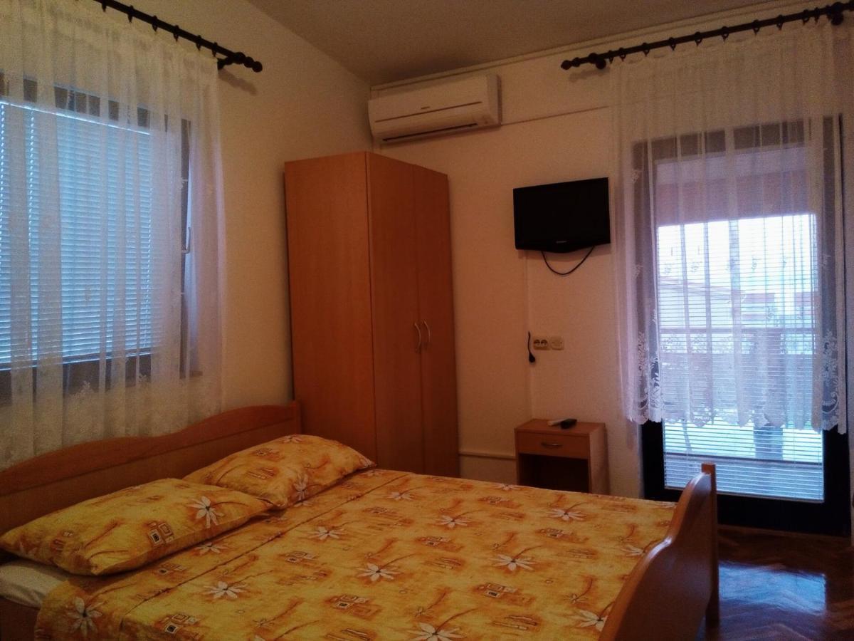 Apartamento Maslina Vir Exterior foto